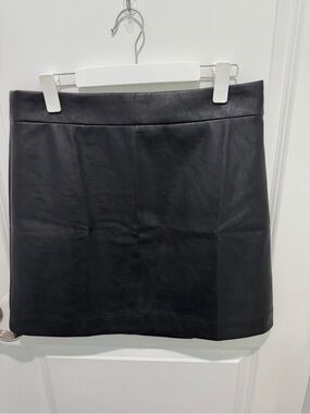 J Crew Black Faux Leather Skirt Size 12 NWT